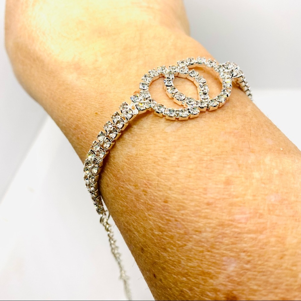 Anklet Crystal Forever Love set in Silver Tone. SUPER BRILLIANT AND SPARKLY! - Picture 7 of 11